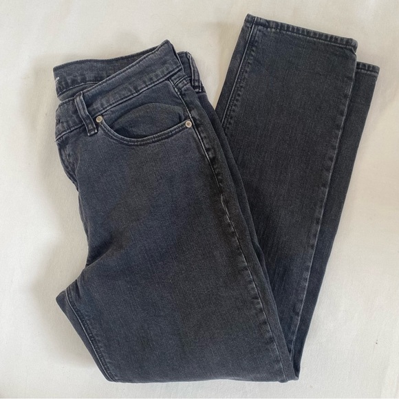 Old Navy Boyfriend Midrise Straight Tapered Jeans 8 - Picture 8 of 8